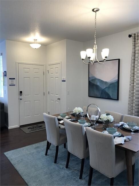 Building Photo - Modern Three Bedroom Townhome Available For Rent in Creekside