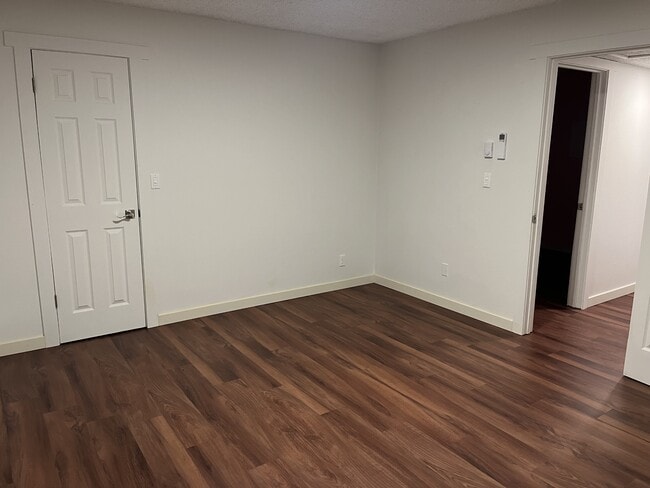 Building Photo - 4507 Lexington Pl NE