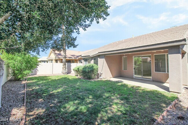 Building Photo - 1375 W Musket Way