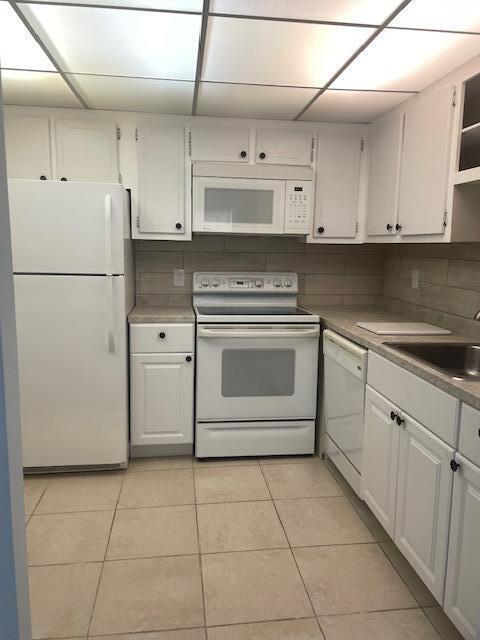 Building Photo - 347 Flanders Dr