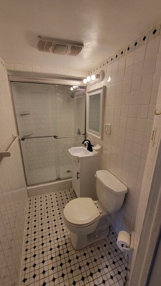 Building Photo - 6116 Palisade Ave