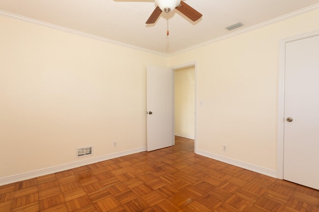 Building Photo - 245 Cortez Rd