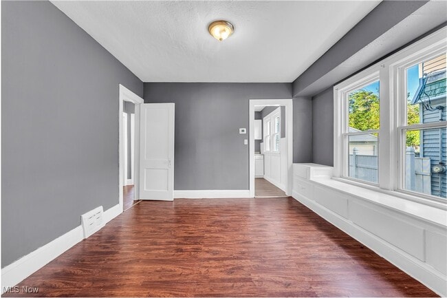 Building Photo - 414 E 147th St