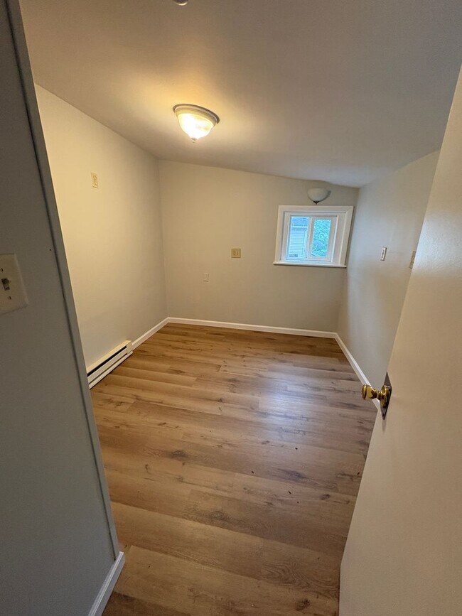 Building Photo - 267 Brodhead Ave