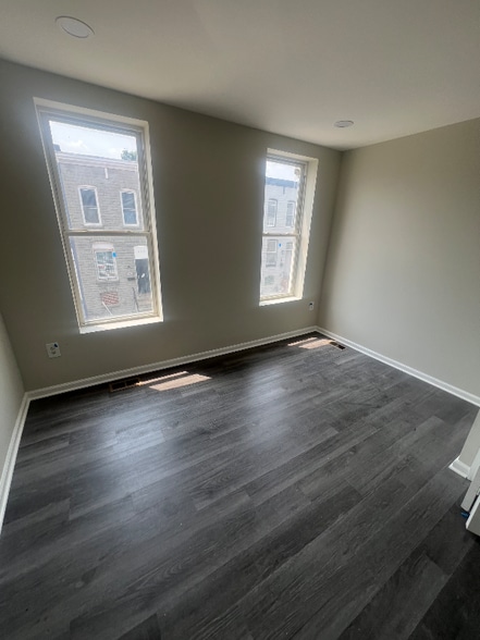 Building Photo - 503 N Glover St