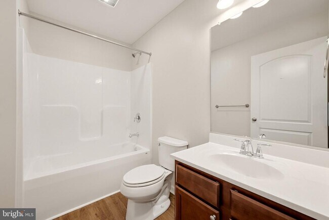 Building Photo - 101 Brier Rabbit Ct