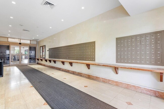 Building Photo - 2801 NE 183rd St