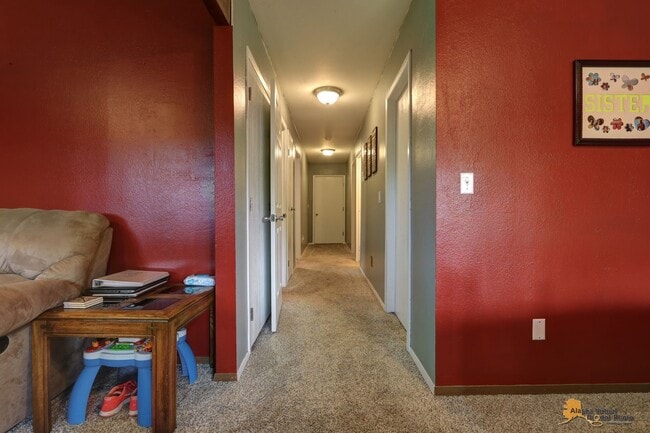 Building Photo - Birch Lane in Eagle River