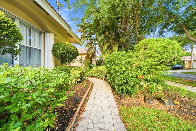 Building Photo - 2513 Coral Trace Pl