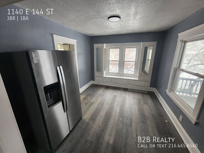 Building Photo - 1140 E 144th St