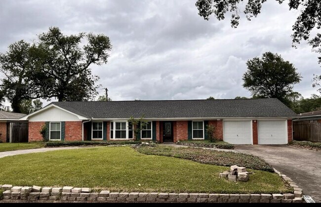 Building Photo - Durwood Drive