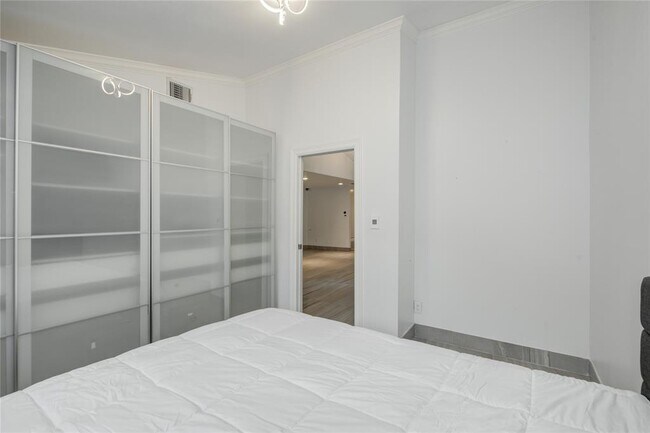 Building Photo - 5754 Wigton Dr