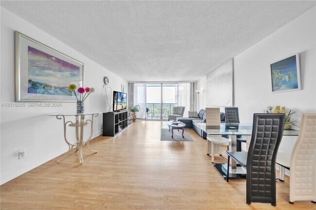 Building Photo - 2101 S Ocean Dr