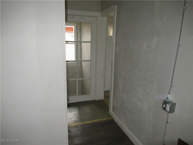 Building Photo - 1343 Churchill Rd