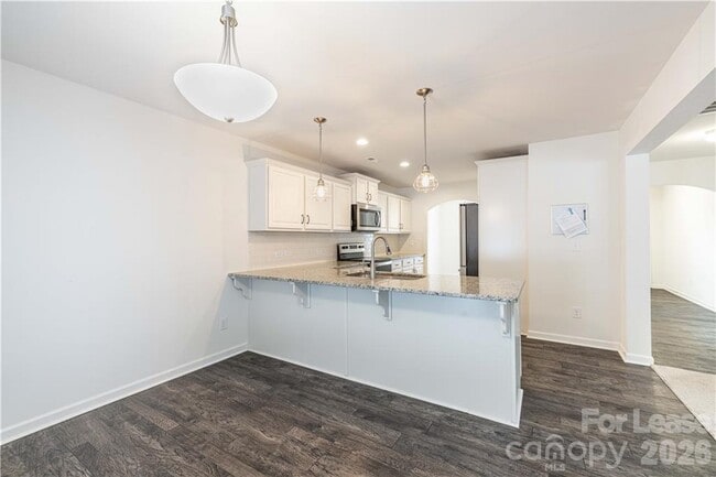 Building Photo - 824 Yorkshire Dr