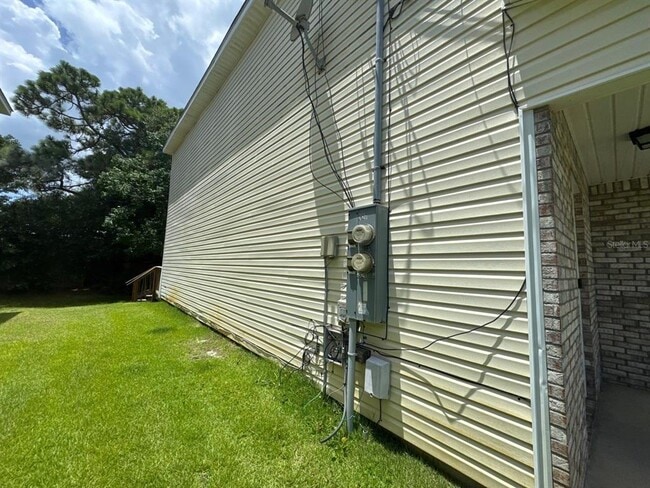 Building Photo - 2127 Tom St