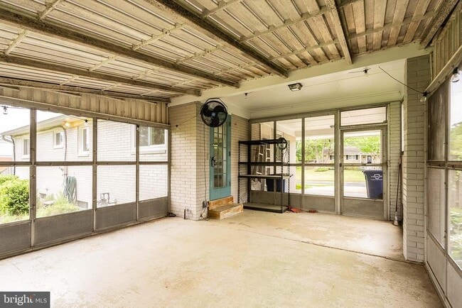 Building Photo - 3817 Ren Rd