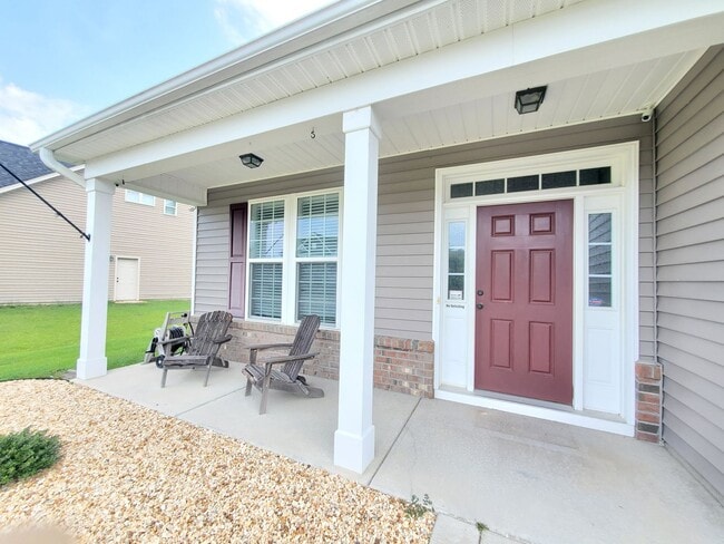 Building Photo - Gorgeous Home In Turnberry Subdivision