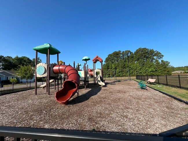 Building Photo - 751 Stradleigh Ct