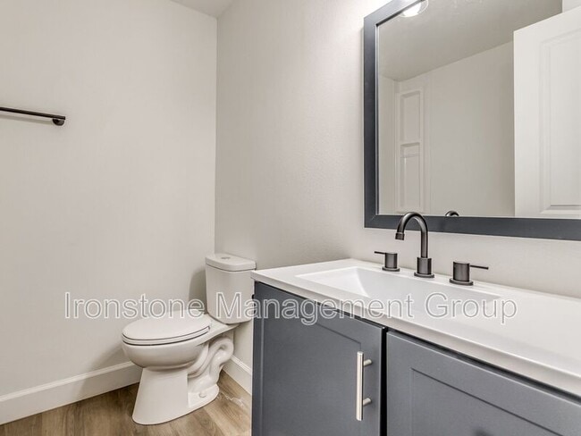 Building Photo - 4505 E 31st St