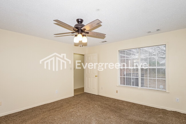 Building Photo - 7330 Appling Meadow Cove