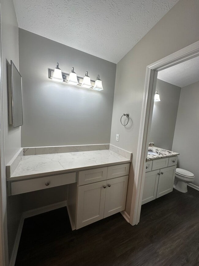 Building Photo - 10301 Trotters Pointe Dr