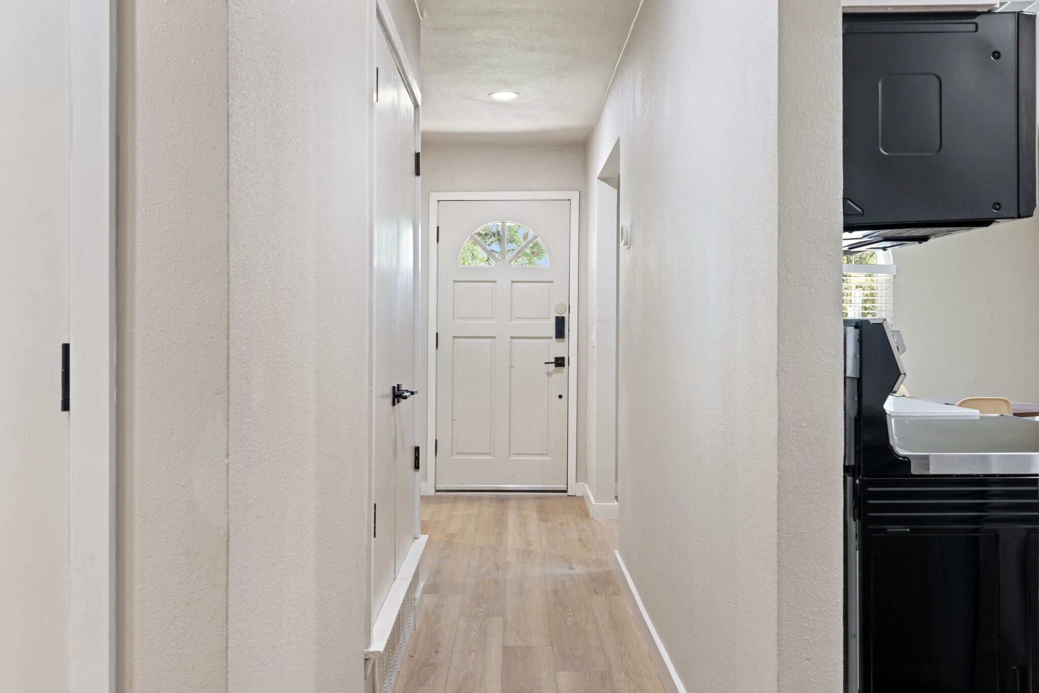 Building Photo - 1910 N Floyd Rd