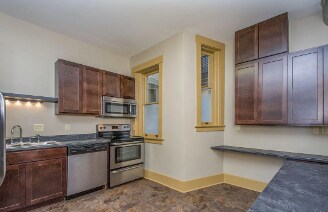 Building Photo - Historic 1 Bed/1 Bath Apartment in the Heart of Sherman Hill!
