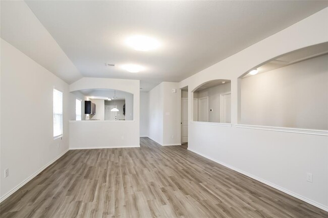 Building Photo - 25231 Sanitas Valley Dr