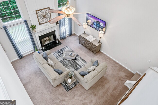 Building Photo - 206 Persimmon Tr