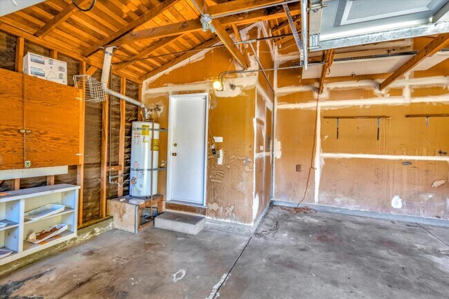 Building Photo - 40307 San Sebastian Pl