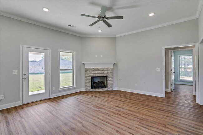 Building Photo - 577 Patrick Farms Dr
