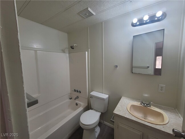 Building Photo - 367 MacFarland Ave