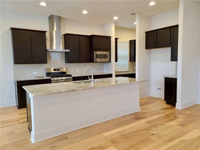 Building Photo - 1265 Summerbrooke Cir