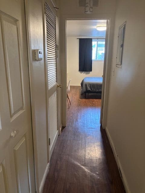 Building Photo - 1250 W Nine Mile Rd