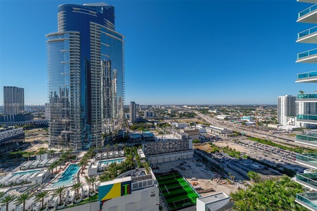 Building Photo - 888 Biscayne Blvd