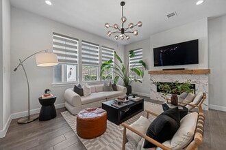 Building Photo - 9555 Neuens Rd