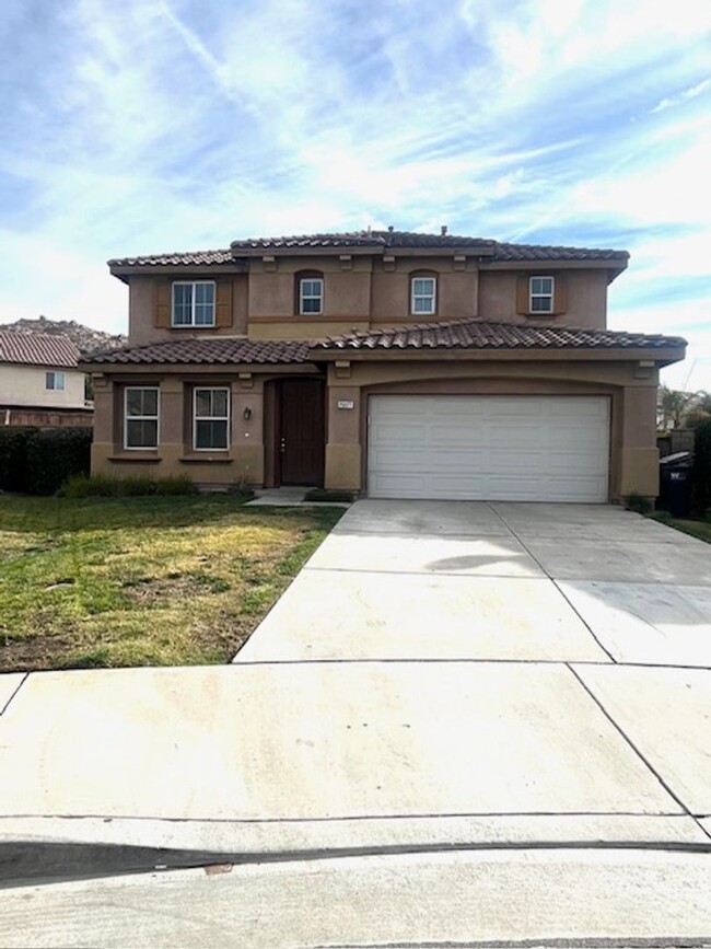 Primary Photo - Beautiful Home in Moreno Valley