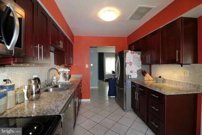 Building Photo - 1113 Chiswell Ln