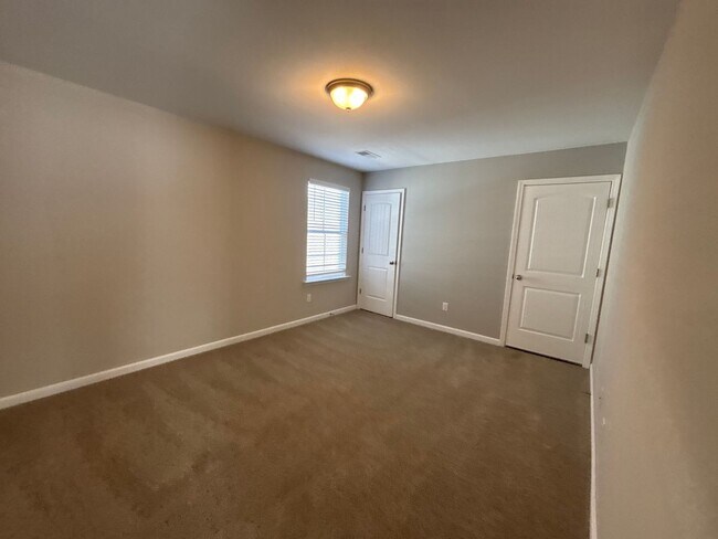 Building Photo - JUST CONSTRUCTED IN CORDOVA!