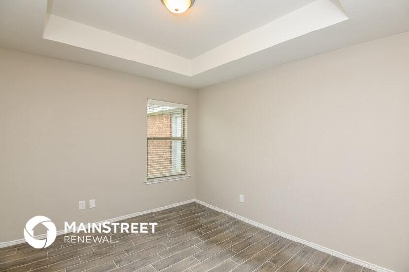 Building Photo - 7401 Errandale Dr