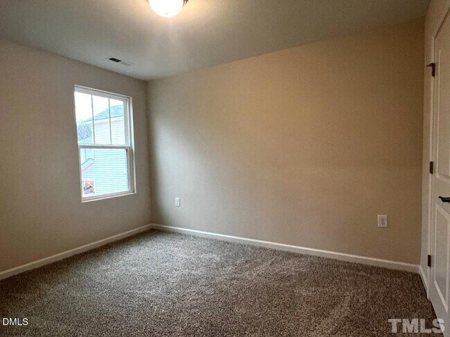 Building Photo - 7142 Stratified Ct