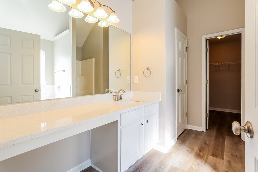 Building Photo - 3051 Berthas Overlook