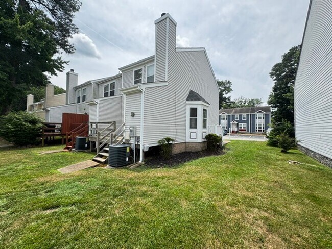 Building Photo - 1111 Palmerton Dr