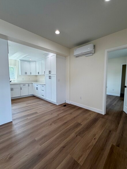 Building Photo - 8965 San Juan Ave