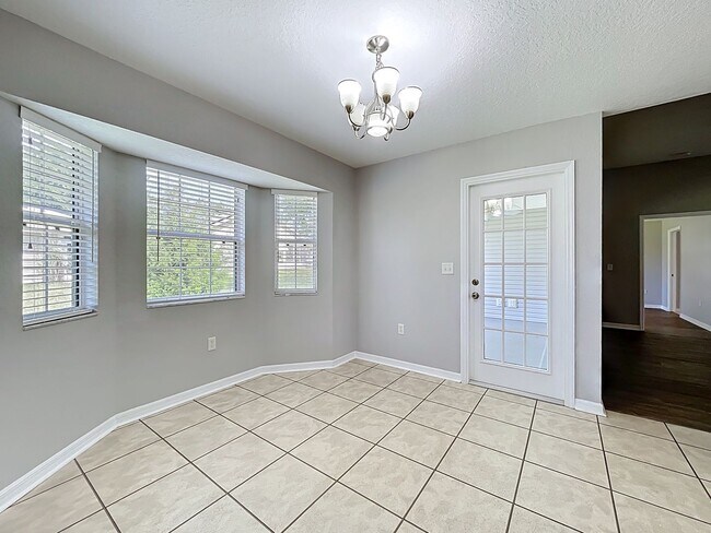 Building Photo - 2 Bedroom, 2 Bath | Lake Community | Dock & Boat Ramp Access