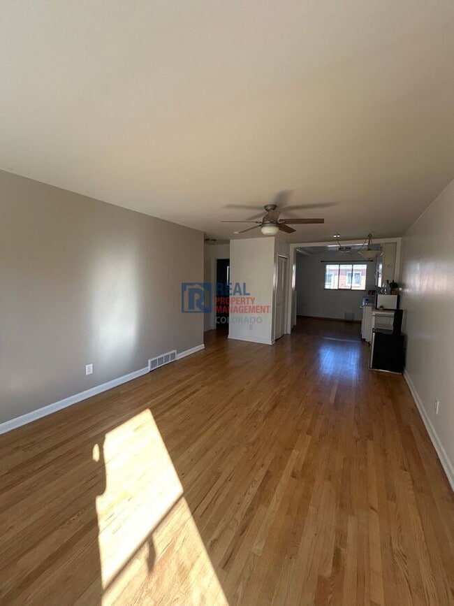 Building Photo - 1343 S Grant St