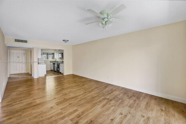 Building Photo - 1256 S Military Trail