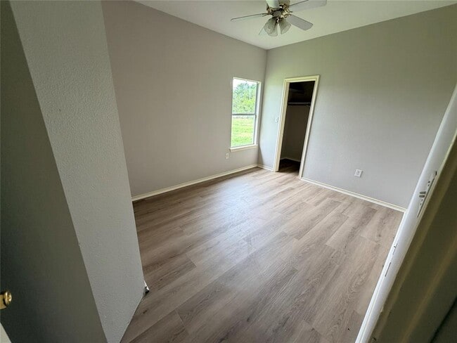 Building Photo - 508 Tablerock Cir