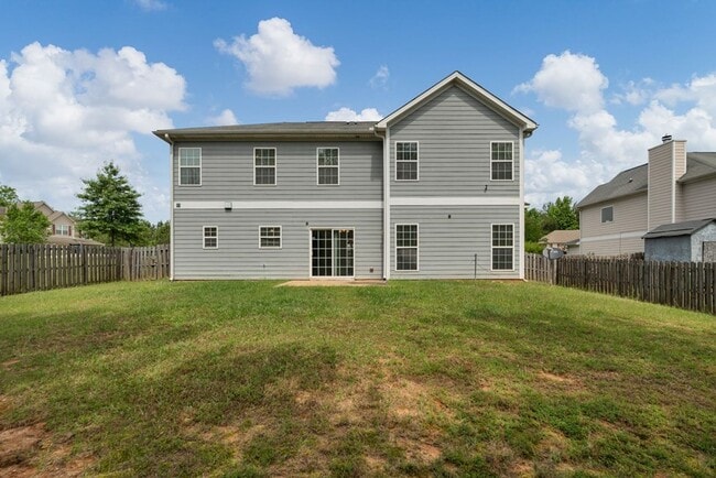 Building Photo - 4 Bedrooms, 2.5 Baths almost 2600 sf Cul-de-sac on over half acre!!!